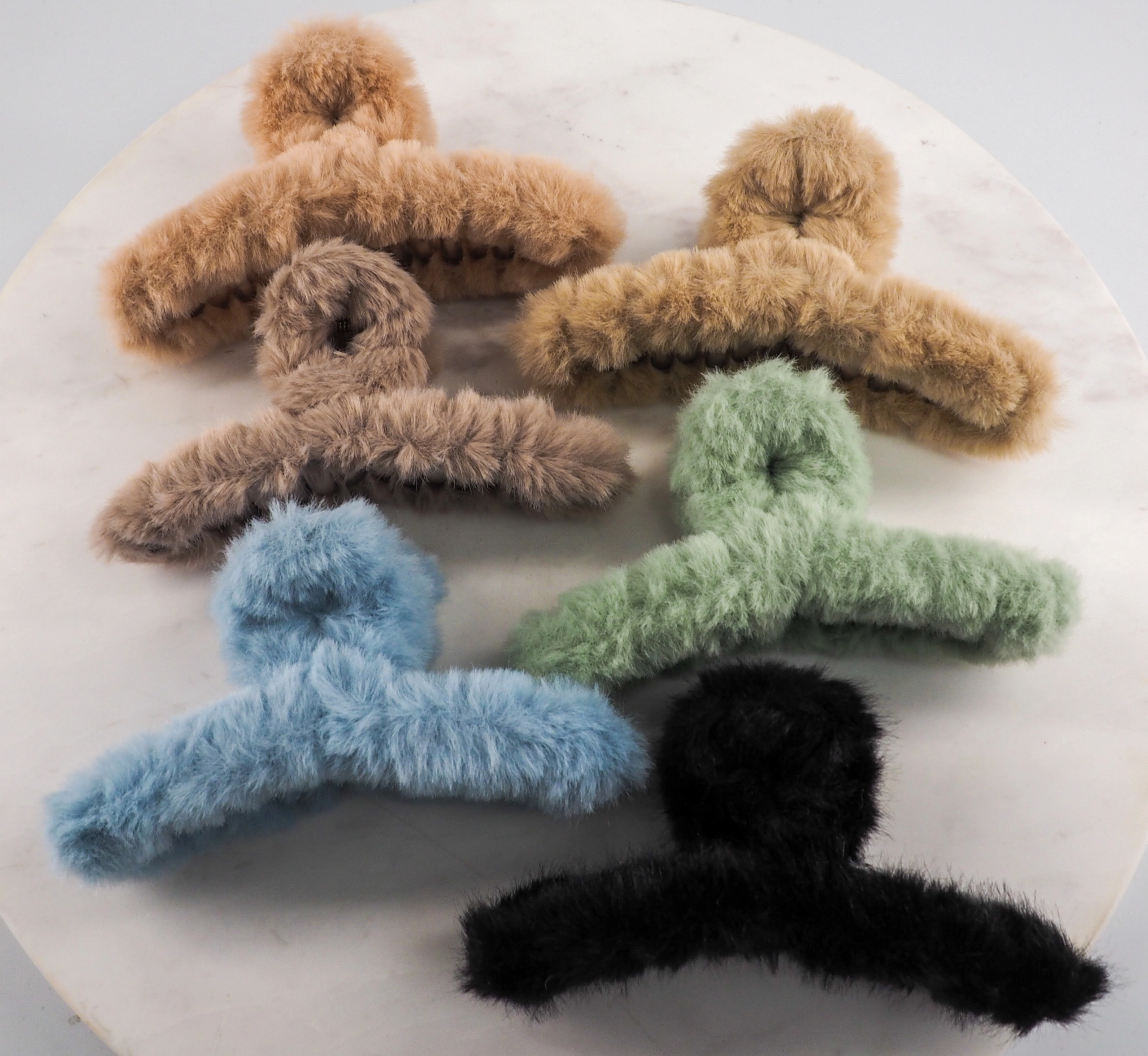 Fluffie Luxe Claw - Image 3