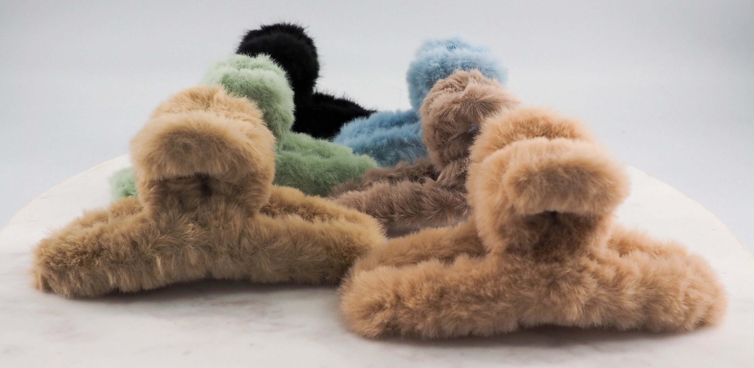 Fluffie Luxe Claw - Image 7