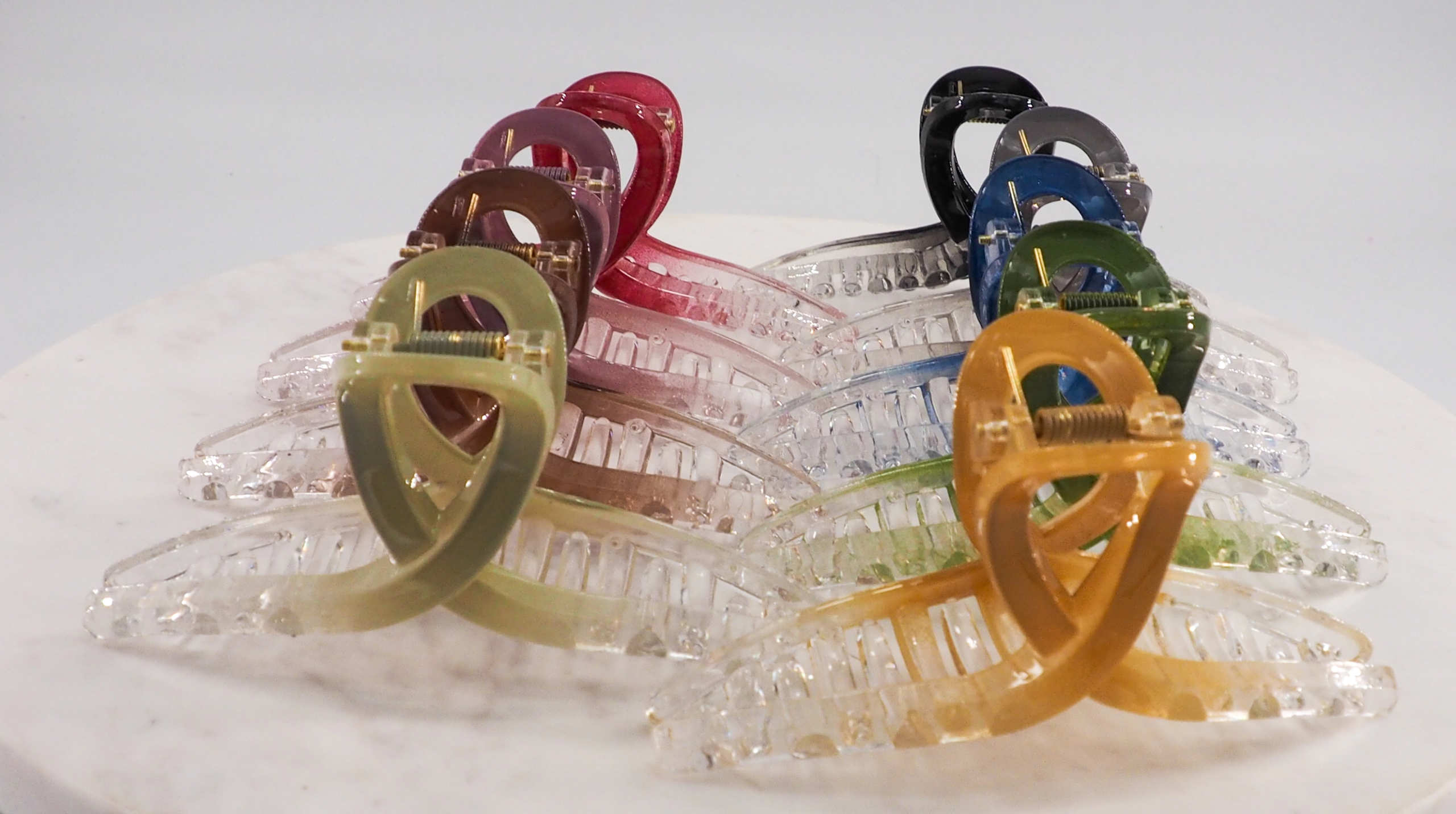Crystal Loop Claw Clip - Image 4